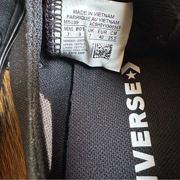 Converse Chuck Taylor Classic Low Top Sneakers Monochrome Black - Picture 4 of 5